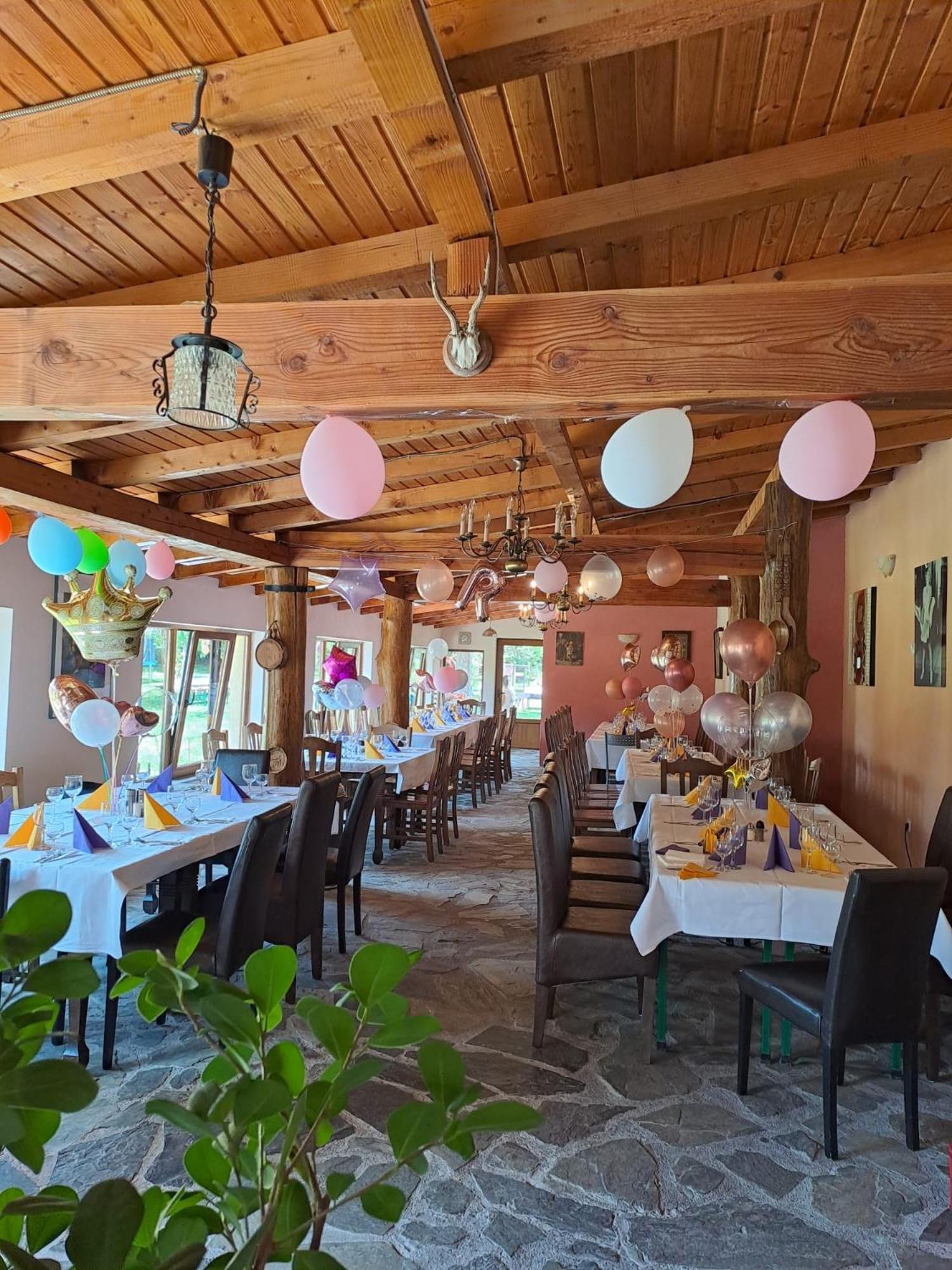 Pensiunea Casa Noastra Baia de Fier Exteriér fotografie